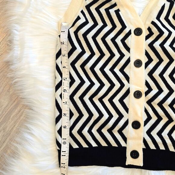 NWT GUESS Halter Sweater Size M - Picture 4 of 9